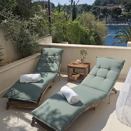 Seaview Апартаменты *